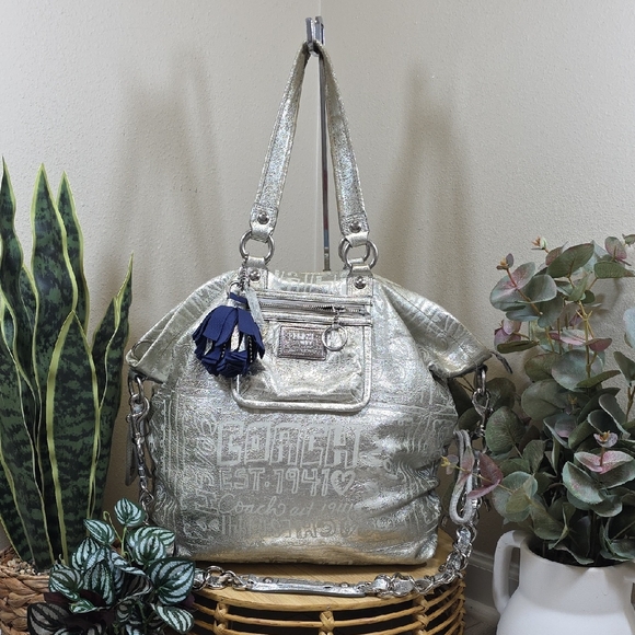 Coach Handbags - Coach RARE Poppy Storypatch Collectible XL